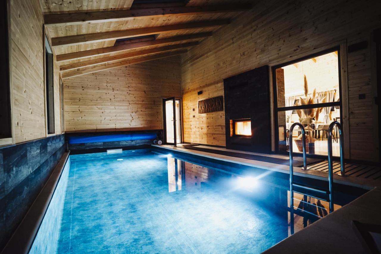 Holiday Home Nightswim Inn Vrbovec Exteriér fotografie